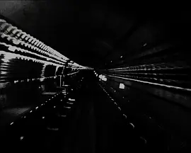 静止，前进与回望