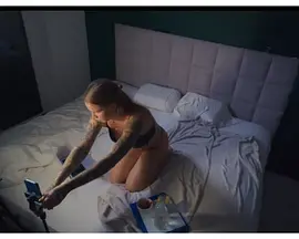 Virtuální přítelkyně